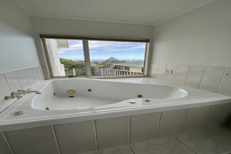 Photo of property in 9 Elsfield Place, Torbay, Auckland, 0630