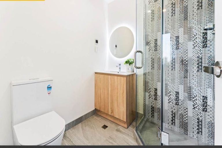 Photo of property in 17e Tabitha Crescent, Henderson, Auckland, 0612
