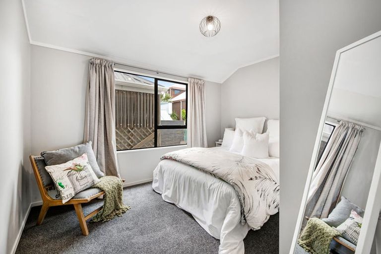 Photo of property in 1/6 Duncansby Road, Stanmore Bay, Whangaparaoa, 0932