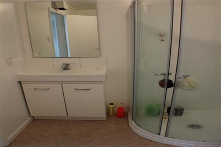 Photo of property in 28 Maarama Crescent, Aro Valley, Wellington, 6021