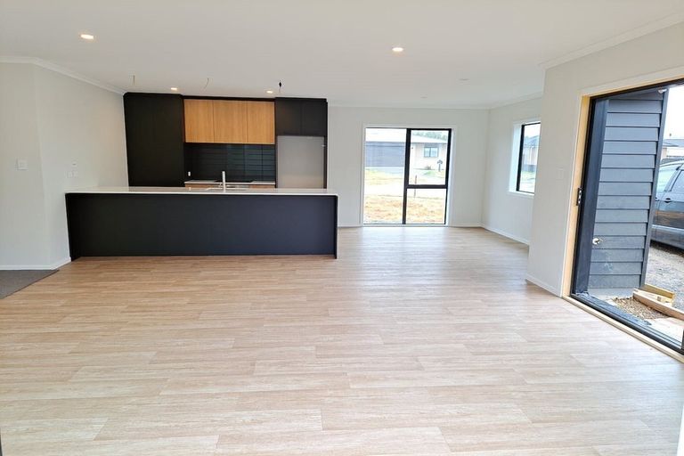 Photo of property in 8 Mckerrow Place, Featherston, 5710