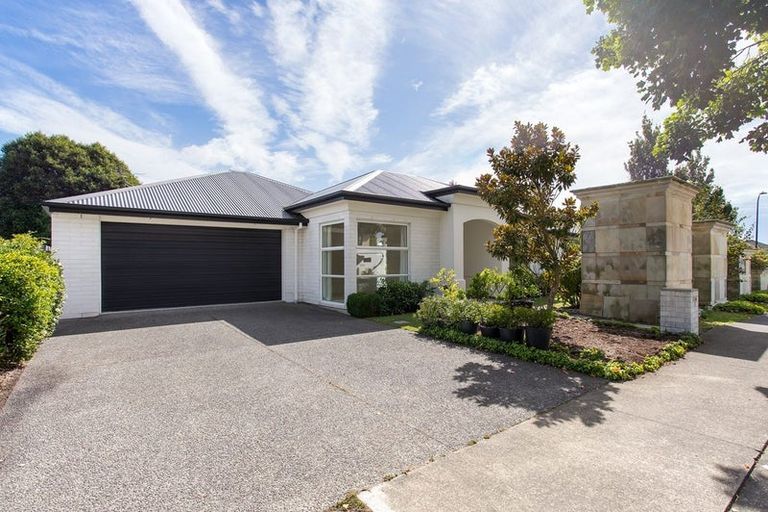 Photo of property in 2 Glen Oaks Drive, Northwood, Christchurch, 8051