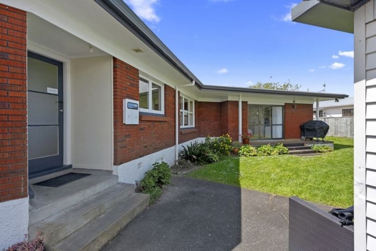 Photo of property in 22 Kingsley Street, St Andrews, Hamilton, 3200