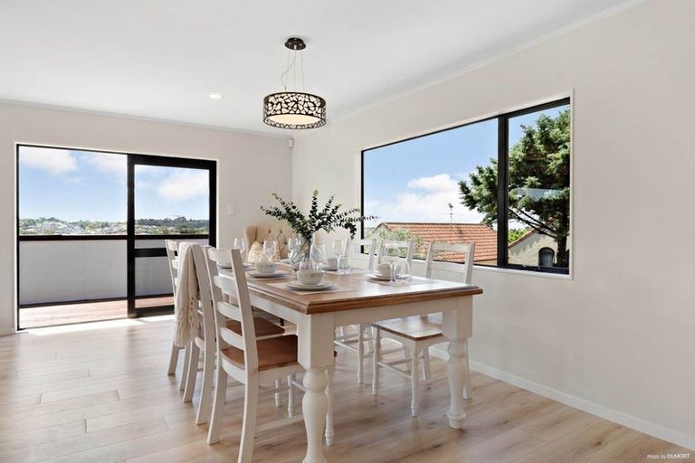 Photo of property in 7 Spencer Road, Oteha, Auckland, 0632