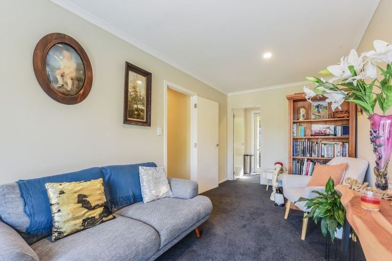 Photo of property in 118 Milton Terrace, Picton, 7220