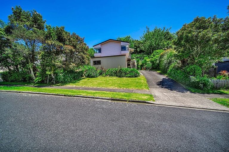 Photo of property in 52 Pembroke Street, Westown, New Plymouth, 4310