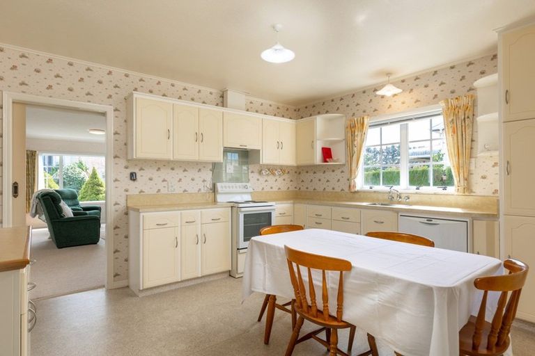 Photo of property in 82 Mclauchlan Street, Springlands, Blenheim, 7201