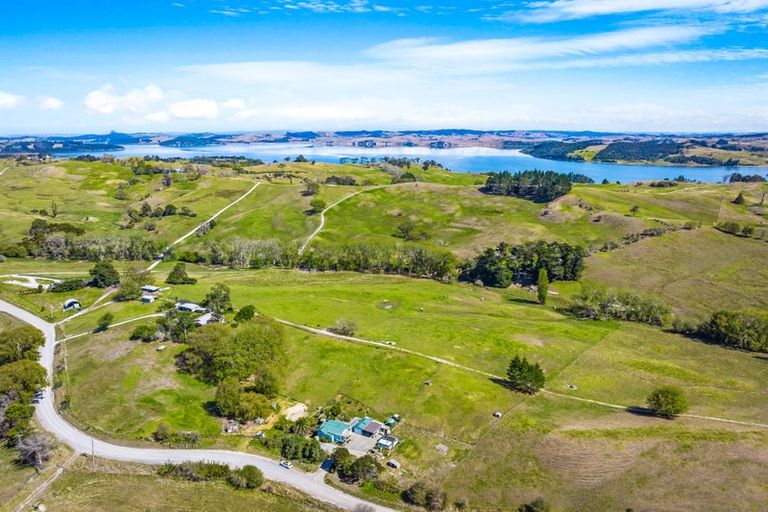 Photo of property in 86 Pah Hill Road, Wharehine, Wellsford, 0973