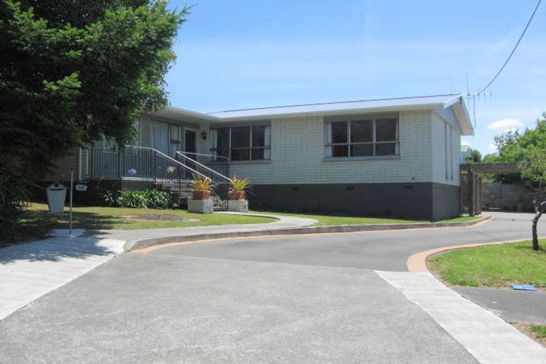 Photo of property in 19 Pirinoa Street, Feilding, 4702