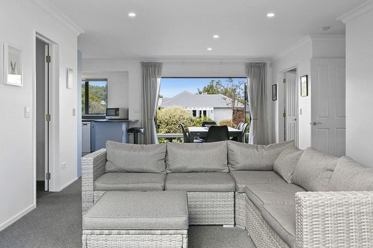 Photo of property in 2/94 Harvey Street, Waipahihi, Taupo, 3330