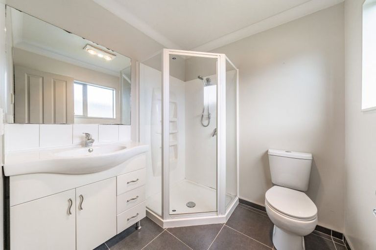 Photo of property in 35 Staithes Drive North, Whitby, Porirua, 5024