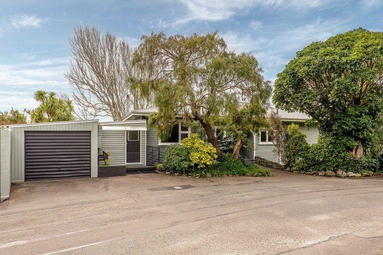 Photo of property in 7 Whareora Terrace, Cashmere, Christchurch, 8022