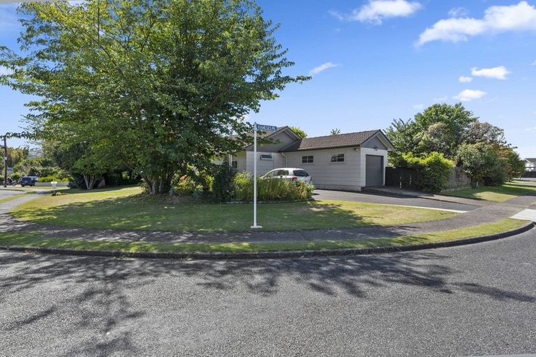 Photo of property in 4 Cheops Street, Pomare, Rotorua, 3015