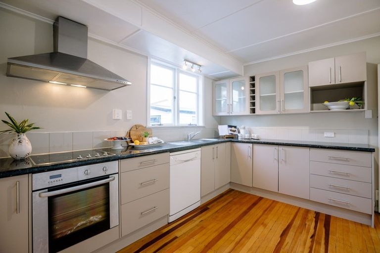 Photo of property in 141 Williams Street, Cambridge, 3434