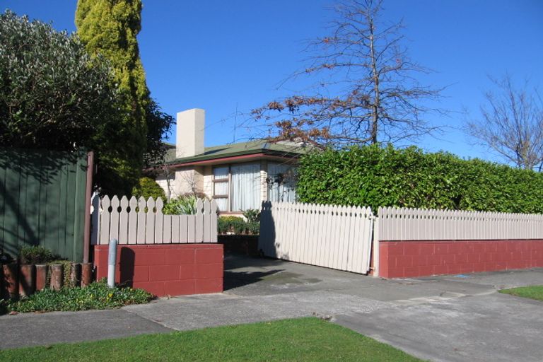 Photo of property in 8 Holdsworth Avenue, Milson, Palmerston North, 4414