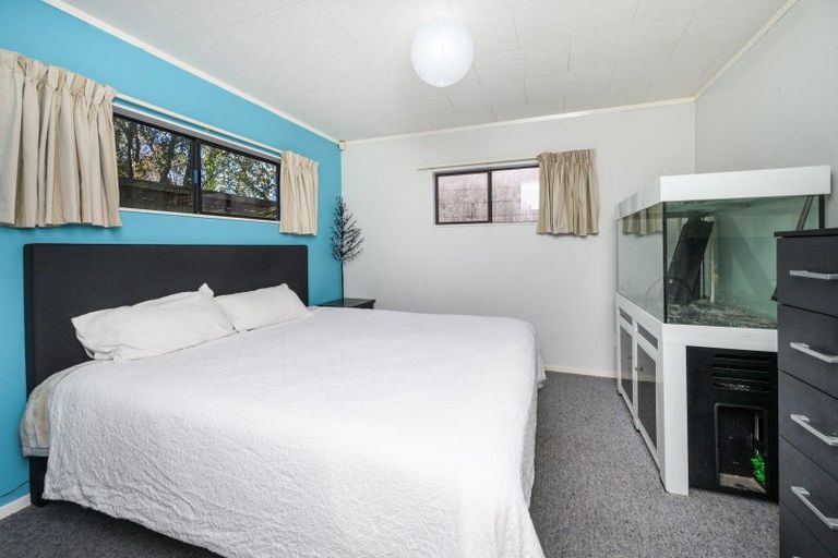 Photo of property in 6 Willowstream Grove, Cloverlea, Palmerston North, 4412