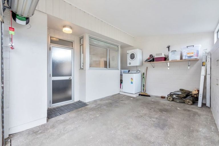 Photo of property in 29e Springs Road, Parakai, 0830