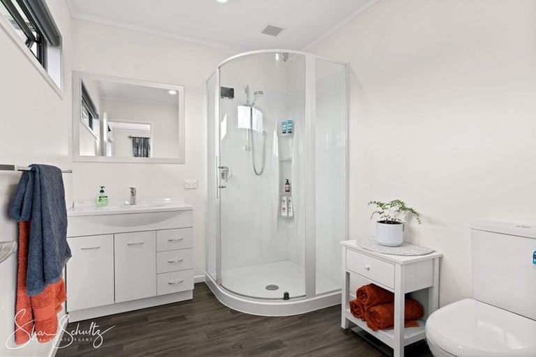 Photo of property in 20 Matai Drive, Maungaturoto, 0520