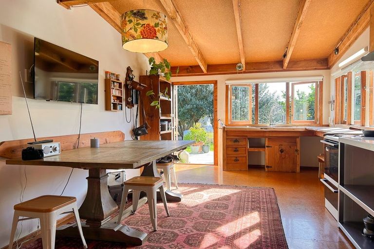 Photo of property in 21 Grove Road, Haumoana, 4102