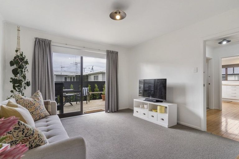 Photo of property in 4b Lachlan Avenue, Mount Maunganui, 3116