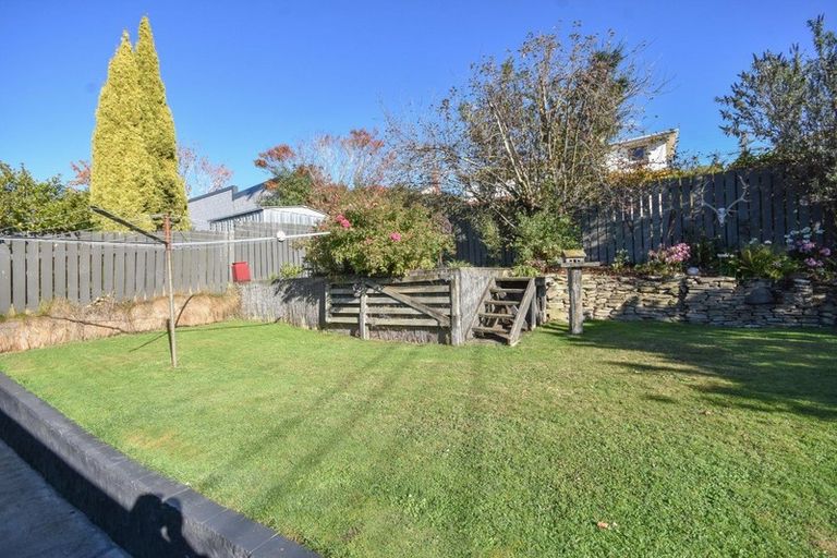 Photo of property in 21 Elwyn Crescent, Green Island, Dunedin, 9018