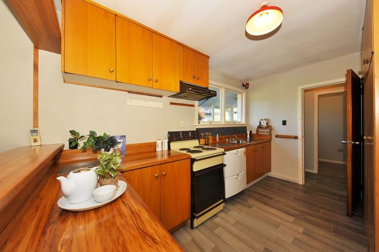 Photo of property in 10 Flower Street, Bryndwr, Christchurch, 8053