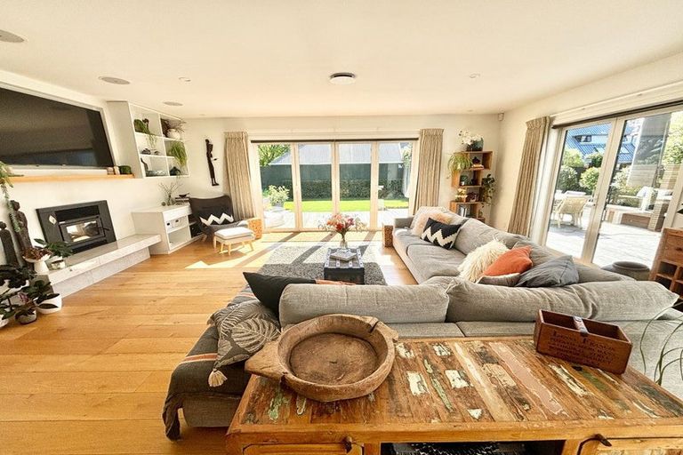 Photo of property in 233 Ilam Road, Ilam, Christchurch, 8041