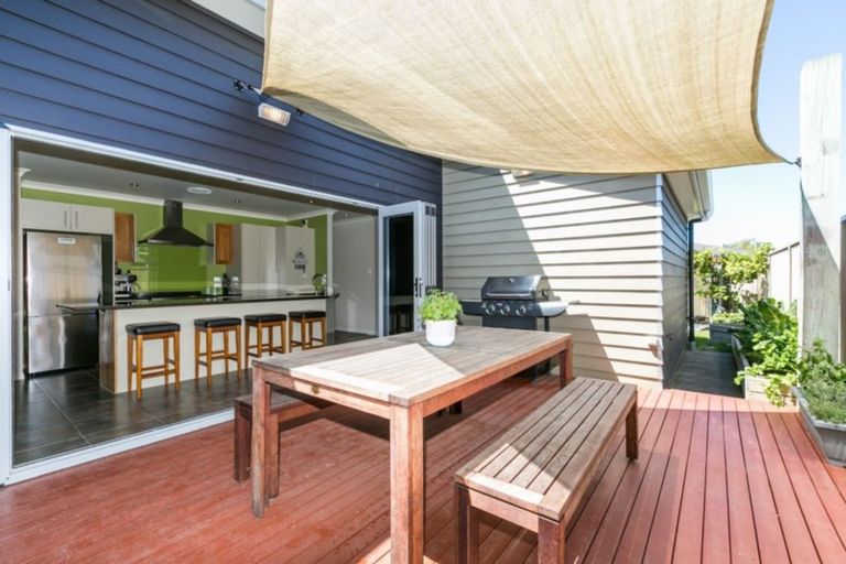Photo of property in 101a Taradale Road, Onekawa, Napier, 4110