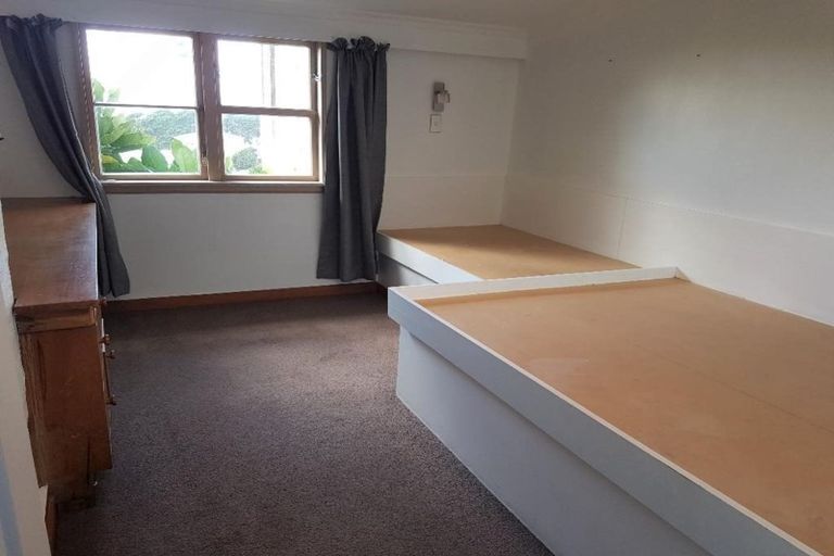 Photo of property in 50 Connaught Terrace, Brooklyn, Wellington, 6021