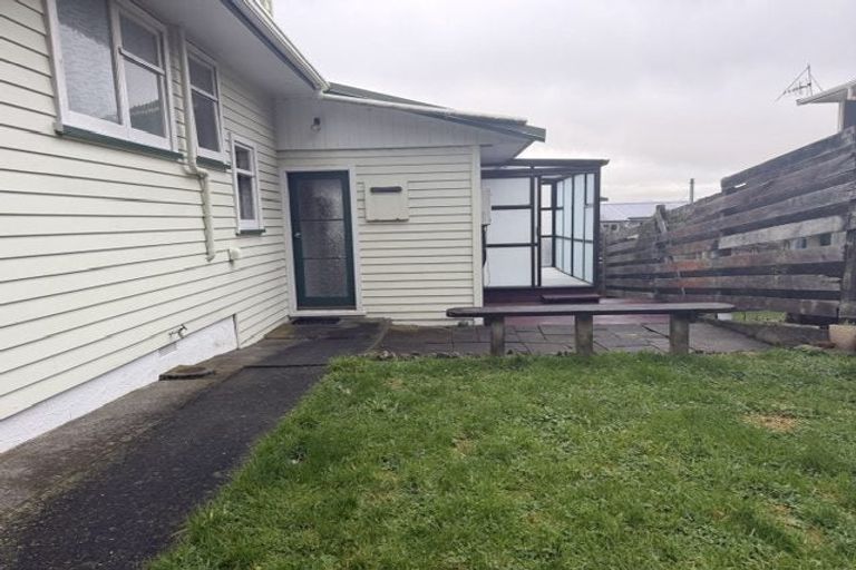 Photo of property in 44 Acacia Avenue, Maungaraki, Lower Hutt, 5010
