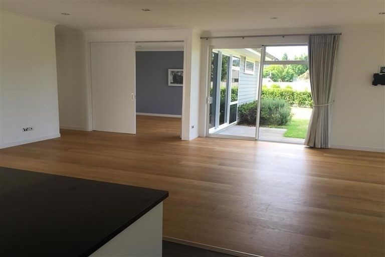 Photo of property in 2 York Terrace, Riverhead, 0820