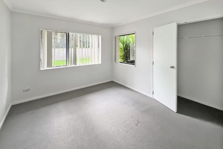 Photo of property in 16 Puketi Lane, Waiuku, 2123