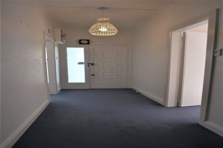 Photo of property in 127 Messines Road, Karori, Wellington, 6012