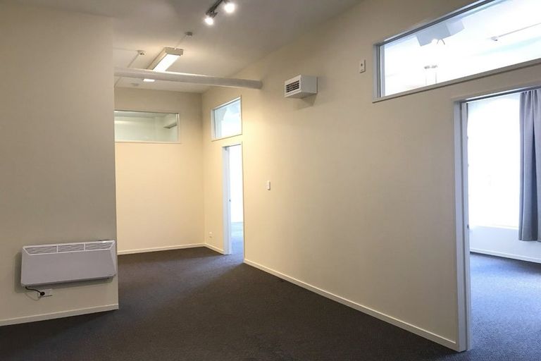 Photo of property in 23 Vogel Street, Dunedin Central, Dunedin, 9016