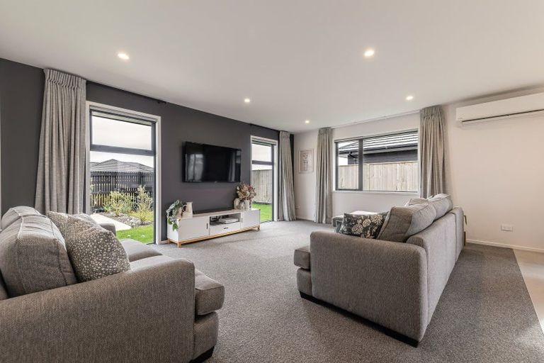 Photo of property in 120 Churcher Street, Maewa, Feilding, 4702