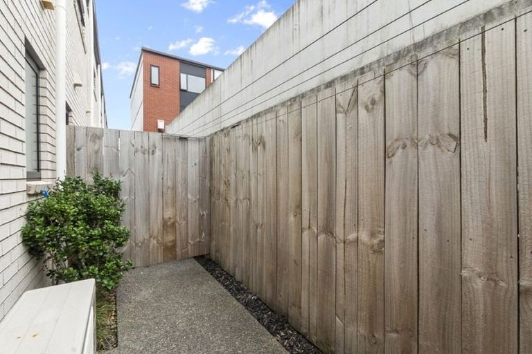 Photo of property in 6/1 Vialou Street, Hamilton Central, Hamilton, 3204