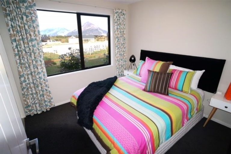 Photo of property in 6 Hovingham Court, Jacks Point, Queenstown, 9371