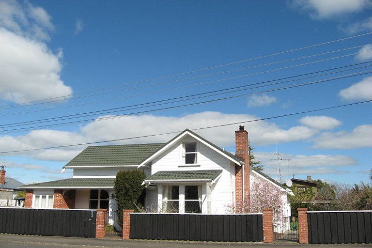 Photo of property in 23 Follett Street, Marton, 4710