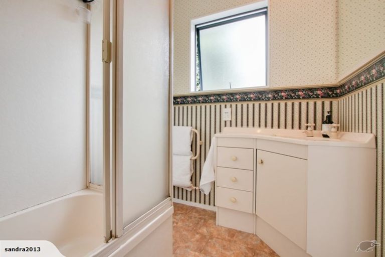 Photo of property in 22 Milton Road, Bluff Hill, Napier, 4110