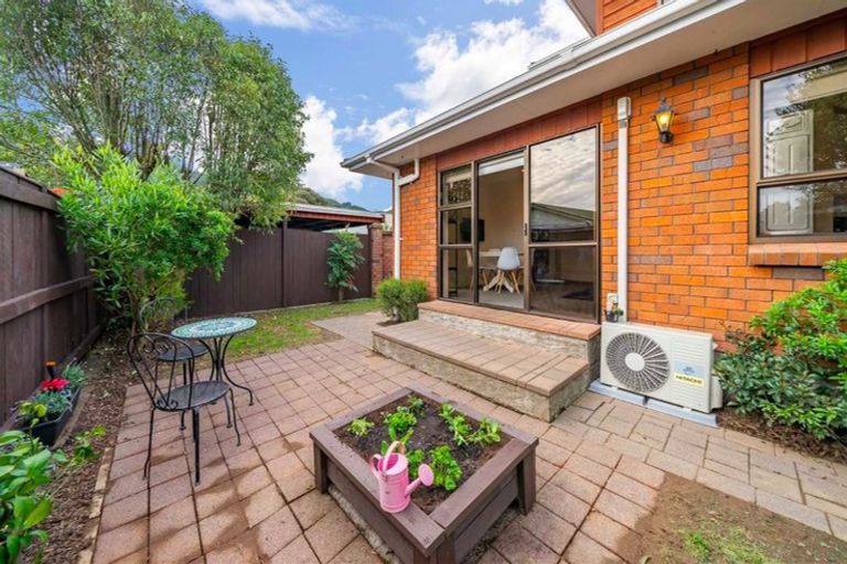 Photo of property in 5 California Drive, Totara Park, Upper Hutt, 5018