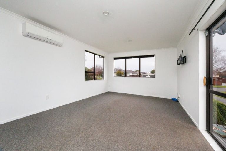 Photo of property in 4 Cedar Grove, Highbury, Palmerston North, 4412