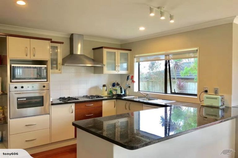 Photo of property in 13 Malahide Drive, Flat Bush, Auckland, 2019