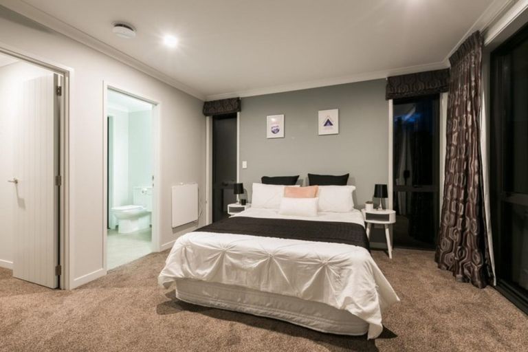 Photo of property in 35 Bryan Gallagher Place, Welcome Bay, Tauranga, 3175