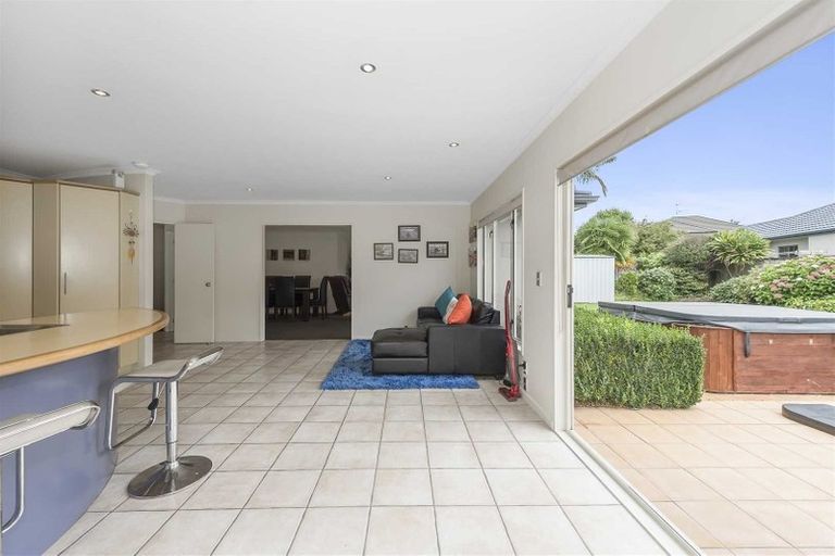 Photo of property in 6 Keswick Crescent, Huntington, Hamilton, 3210