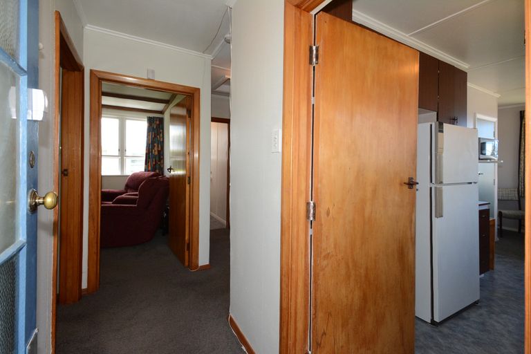 Photo of property in 14 Hanlon Street, Halfway Bush, Dunedin, 9010