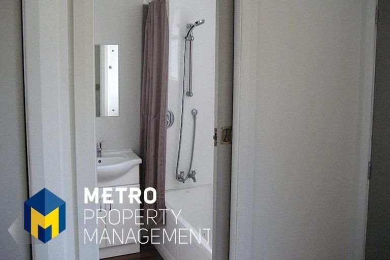 Photo of property in 25 Islington Street, North East Valley, Dunedin, 9010