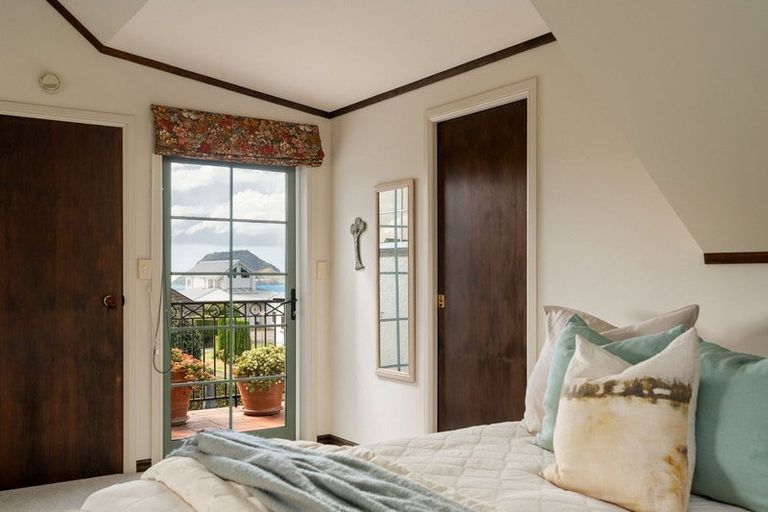 Photo of property in 16 Hinewa Road, Otumoetai, Tauranga, 3110