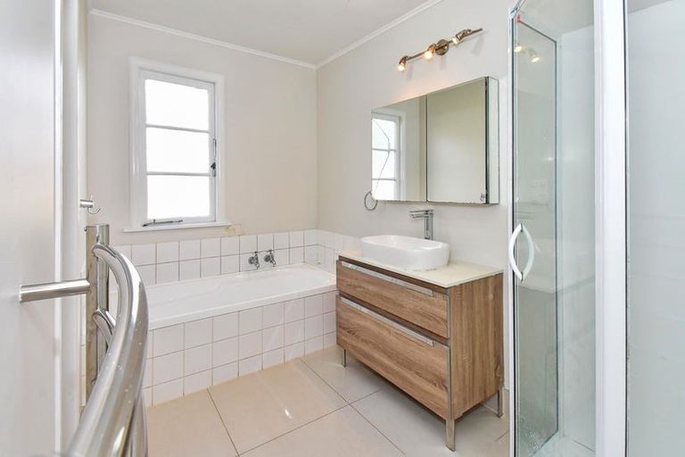 Photo of property in 47a Great South Road, Papakura, 2110