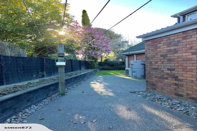 Photo of property in 2/439 Avonhead Road, Avonhead, Christchurch, 8042