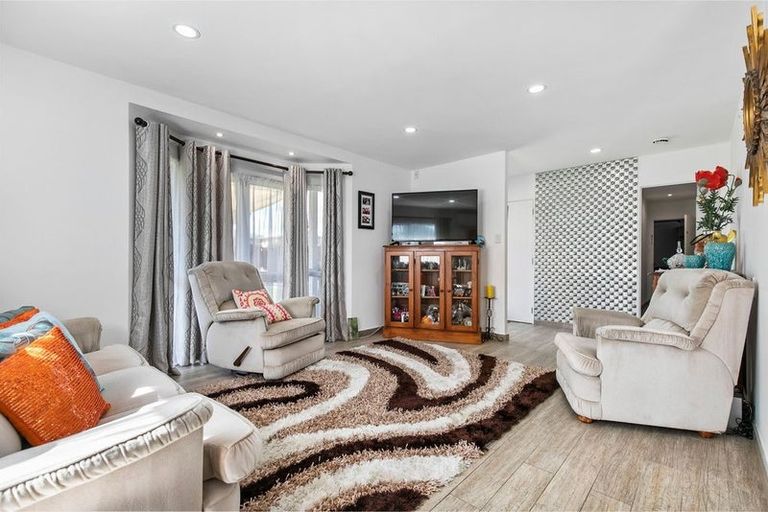 Photo of property in 1/527 Weymouth Road, Weymouth, Auckland, 2103